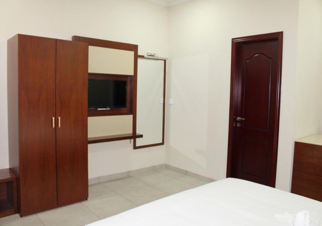 Ixoras Hotel كينشاسا المظهر الخارجي الصورة