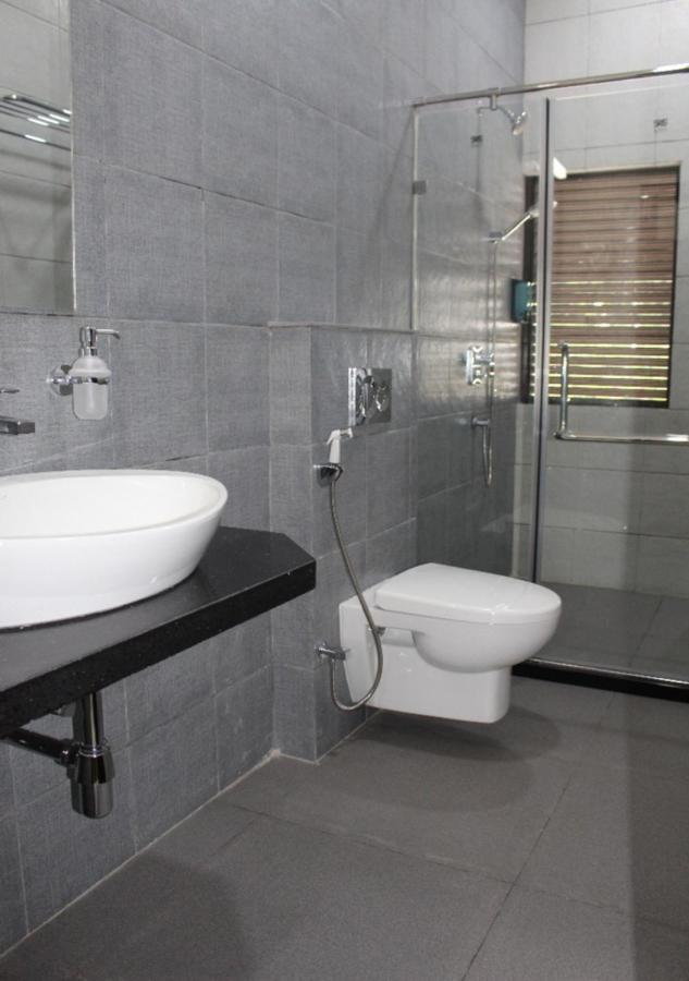 Ixoras Hotel كينشاسا المظهر الخارجي الصورة