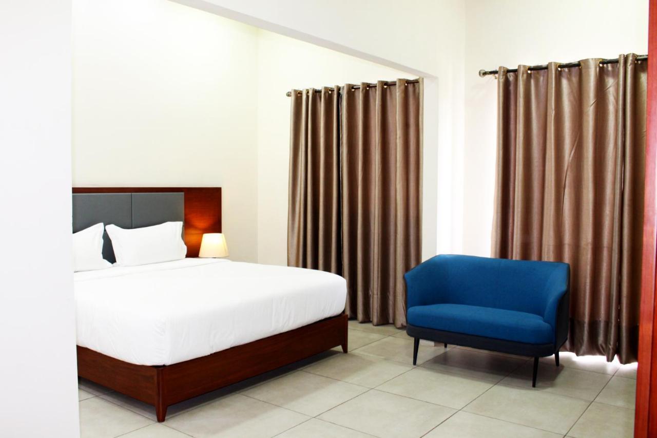 Ixoras Hotel كينشاسا المظهر الخارجي الصورة