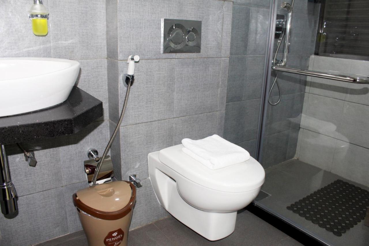 Ixoras Hotel كينشاسا المظهر الخارجي الصورة