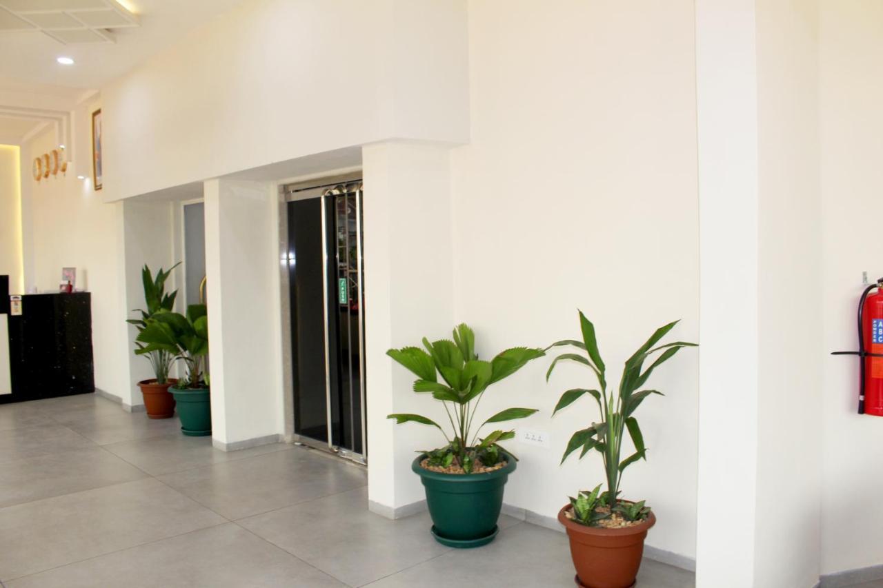 Ixoras Hotel كينشاسا المظهر الخارجي الصورة