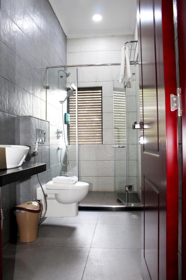 Ixoras Hotel كينشاسا المظهر الخارجي الصورة