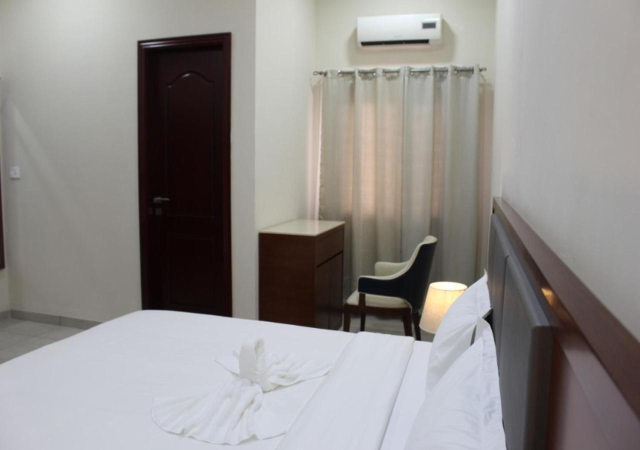 Ixoras Hotel كينشاسا المظهر الخارجي الصورة