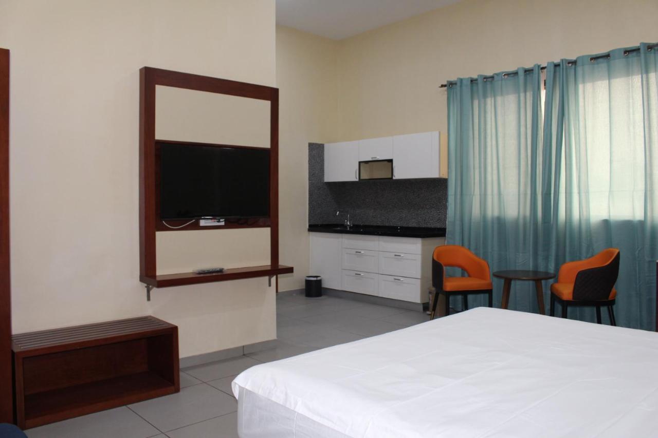 Ixoras Hotel كينشاسا المظهر الخارجي الصورة