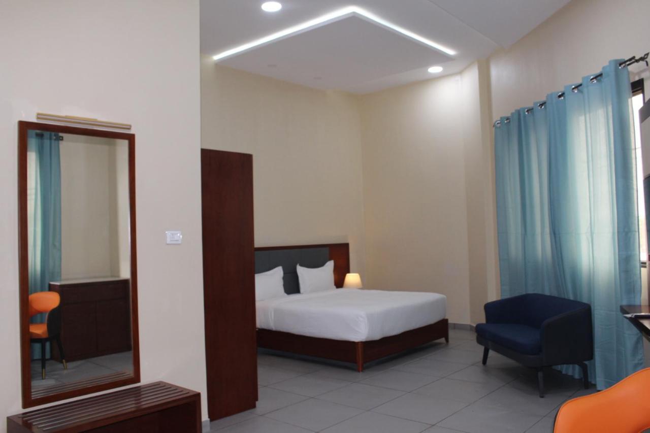 Ixoras Hotel كينشاسا المظهر الخارجي الصورة