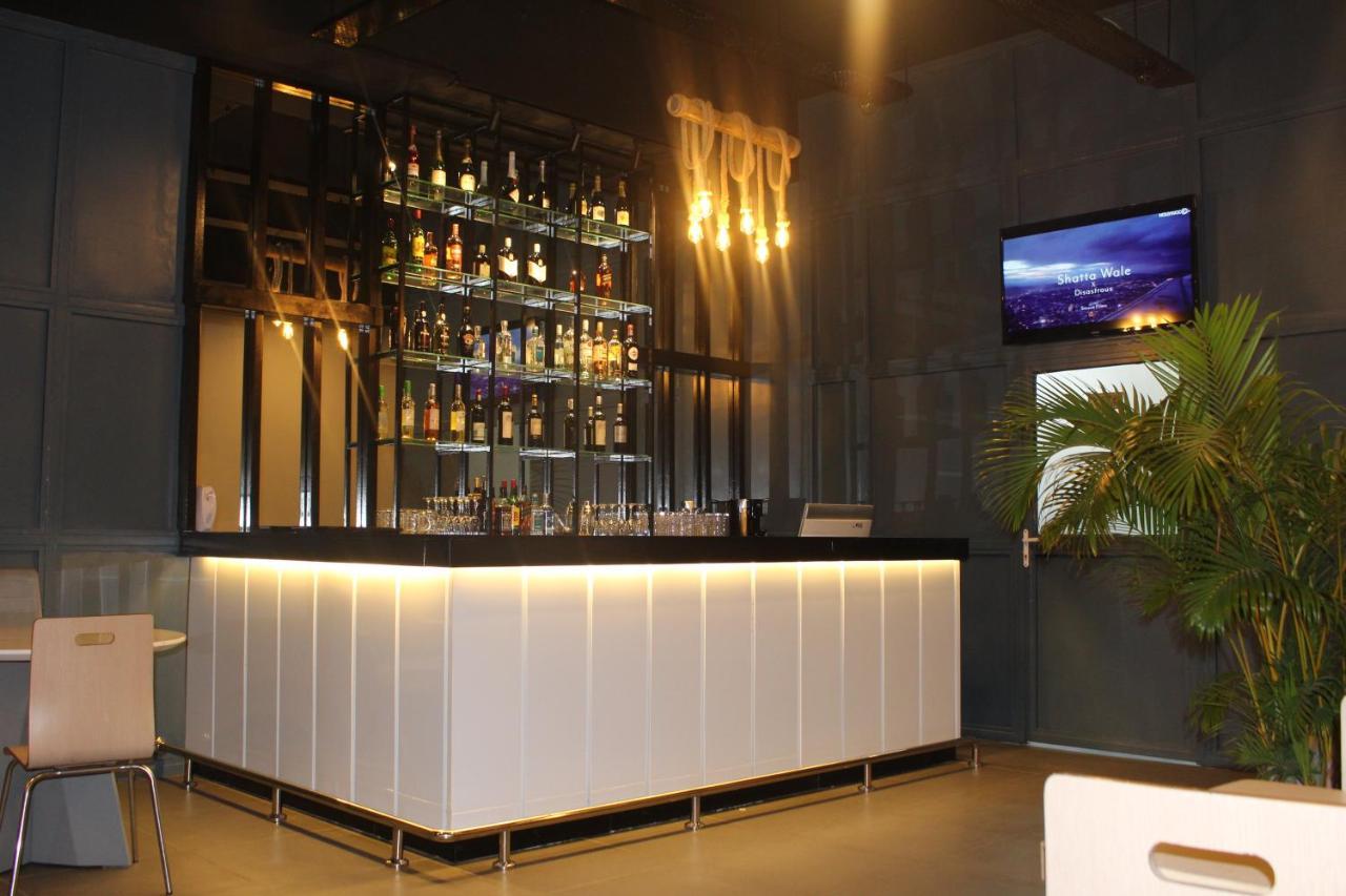 Ixoras Hotel كينشاسا المظهر الخارجي الصورة