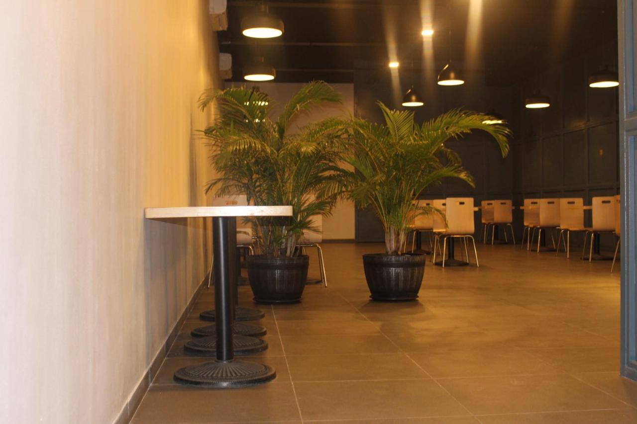Ixoras Hotel كينشاسا المظهر الخارجي الصورة